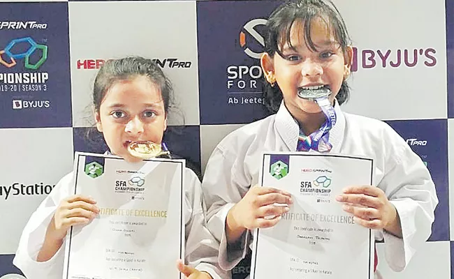 Disha And Ali Mohammad Got Gold Medals - Sakshi