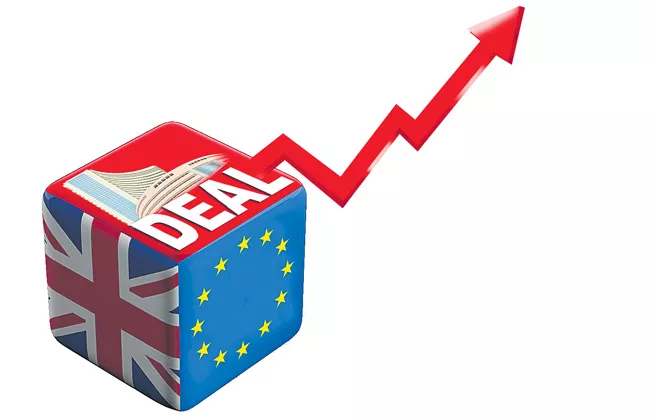 Brexit deal helps Sensex climb 39K - Sakshi