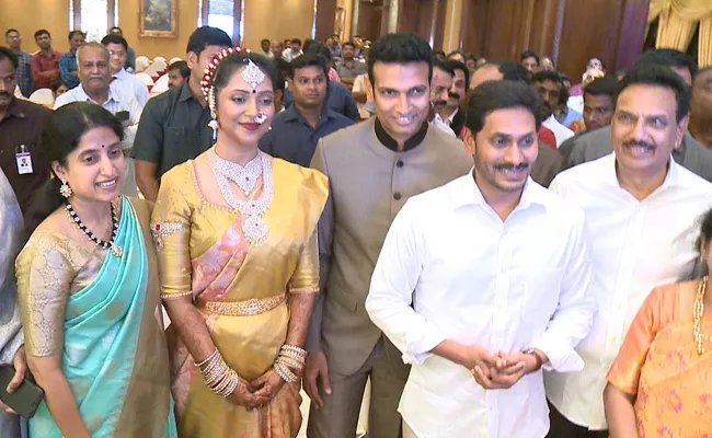 YS Jagan Attends Chandana Deepti Balaram Reddy Marriage In Hyderabad - Sakshi