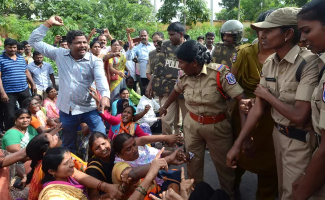 TSRTC Strike: National BC Commission Issued Notice To Telangana CS, RTC MD - Sakshi