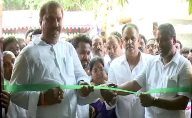 Vempalli Srinivas Starts Village Secretariat Building In Vijayawada - Sakshi