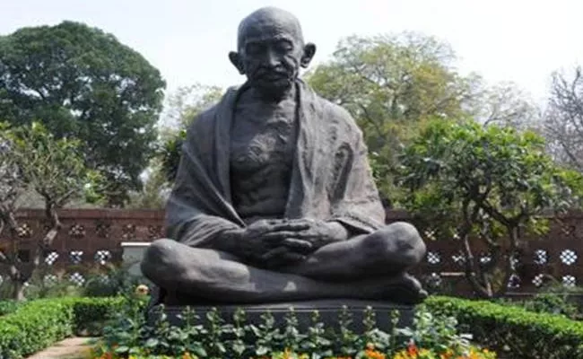 Gandhi Jayanti Celebrations Going On In Khammam - Sakshi