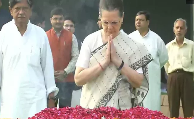 Sonia Gandhi Says Mahatma Soul Would Be Pained Dig At Modi Govt - Sakshi