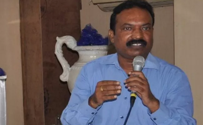 Maddikunta Lingam, Elected President of Nai Brahmin Advocates Association - Sakshi