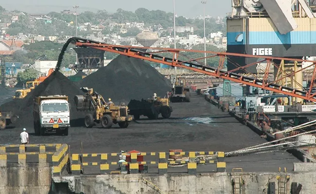 Coal Storage in Visakhapatnam port - Sakshi