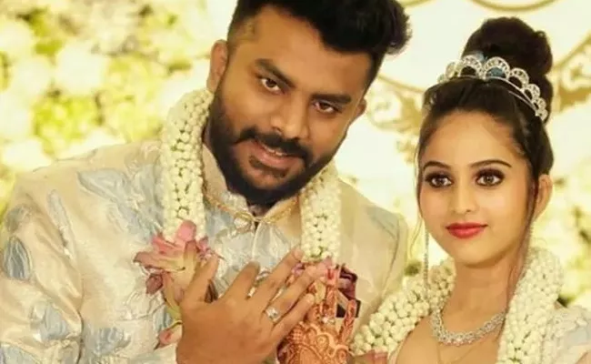 Bigg Boss Kannada 5 Contestants Chandan Shetty And Niveditha Gowda to Get Engaged - Sakshi