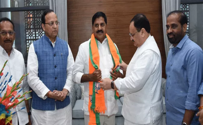 Former Minister Adhi Narayana Reddy Joined In BJP - Sakshi