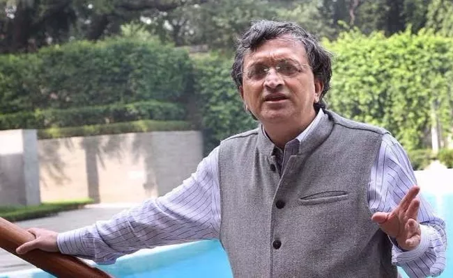 Former COA Member Ramachandra Guha Declines BCCI Payment - Sakshi