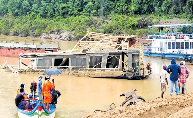 Kachuluru Boat Operation was Successfully completed - Sakshi