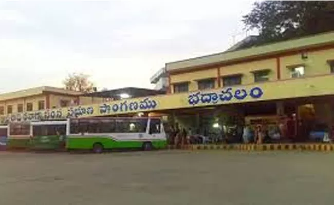 TSRTC Strike: Bhadrachalam RTC DM Faints During Heavy workload - Sakshi