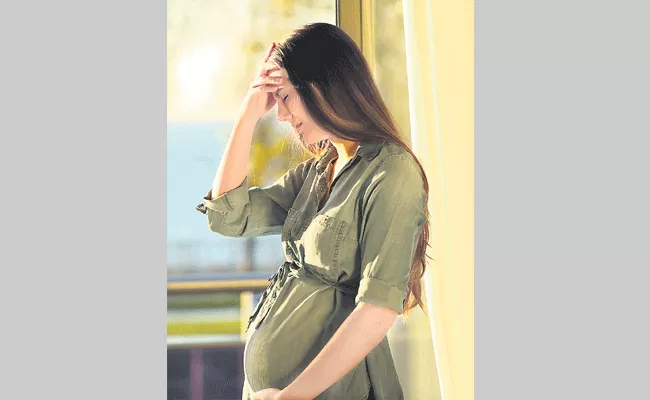 Pregnant Women Are More Likely To Be Mentally Stressed - Sakshi