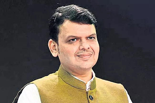 Devendra Fadnavis wins Nagpur South West in maharashtra - Sakshi