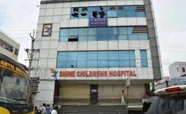 Government Reports Over Fire Incident At Shine Hospital In Hyderabad - Sakshi