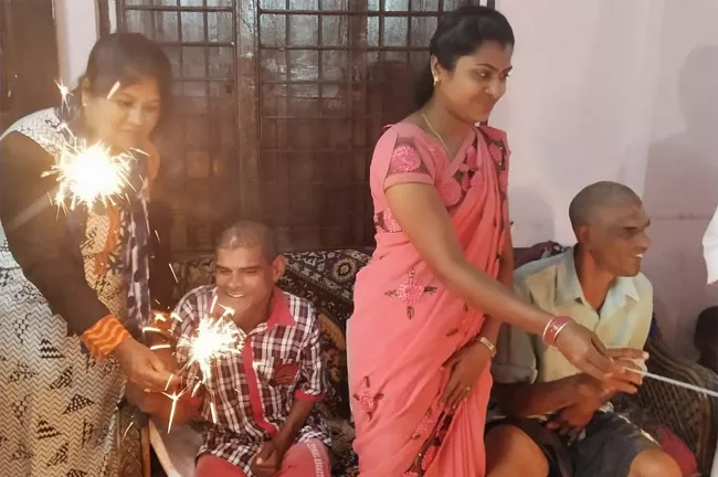 Vi for Orphans Celebrate Diwali at Lahari Old Age Home at Narapally - Sakshi