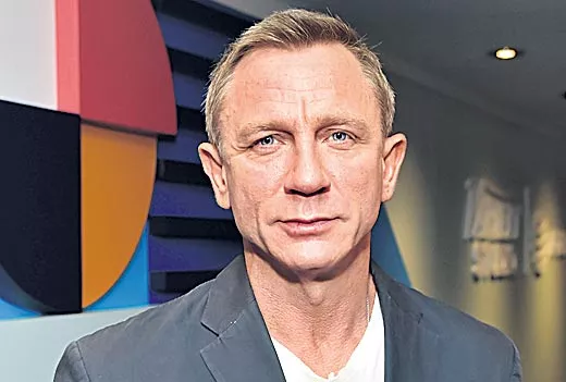 Bond 25 makers filmed THREE different endings for Daniel Craig starrer - Sakshi