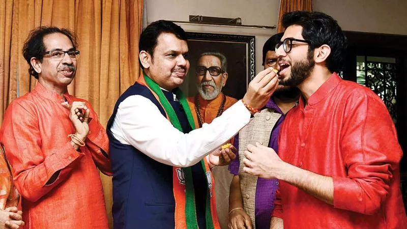 Maharashtra Chief Minister post: Chorus For BJP, Shiv Sena  - Sakshi