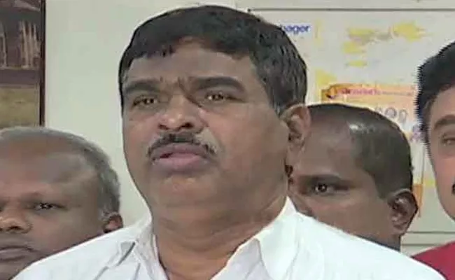 RTC JAC Co Convenor Raji Reddy Criticize CM KCR - Sakshi