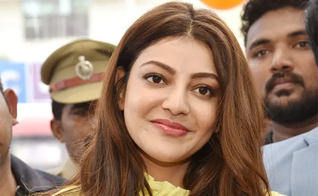 Happy Mobiles Showroom Inagurated by actess Kajal Agarwal - Sakshi