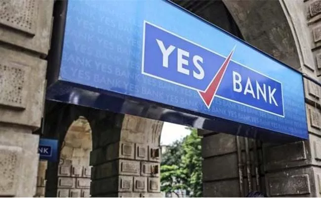 Yes Bank back in green after 5-day fall zooms over 29 pc - Sakshi