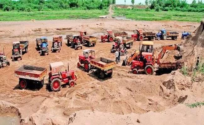 Sand Dealers Are Finding New Ways For Illegal Sand Mining - Sakshi