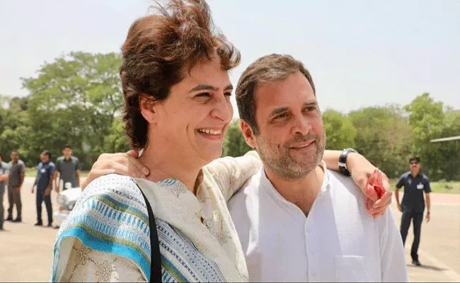 Priyanka Gandhi Wishes Rahul On Bhai Dooj With Adorable Photos - Sakshi