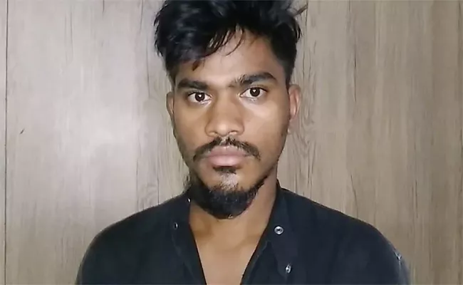 Man Arrest in Prostitution Scandal Case With Minor Girl Visakhapatnam - Sakshi