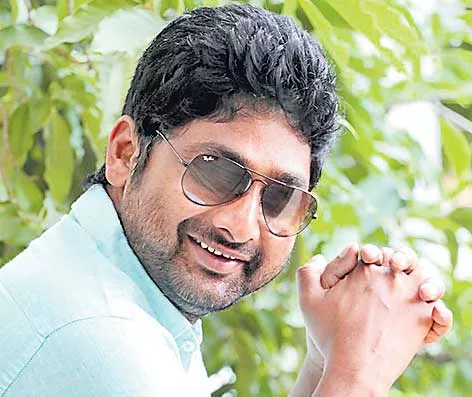 Director Thiru Byte On Chanakya Movie - Sakshi