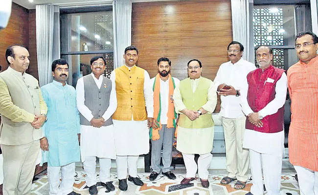 Tulla Verendar Goud Joins In BJP - Sakshi