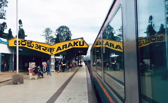 Vistadome Train Start in Visakhapatnam Araku - Sakshi