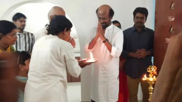 Superstar Rajinikanth Visits Kalaignanam New House In Chennai - Sakshi