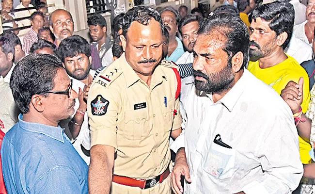 Nellore Rural MLA Kotamreddy Sridhar Reddy Arrested - Sakshi