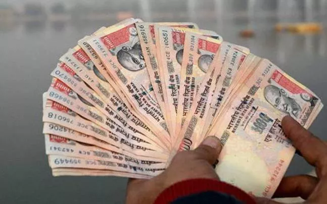 New Study Says Note Ban Cut Jobs - Sakshi