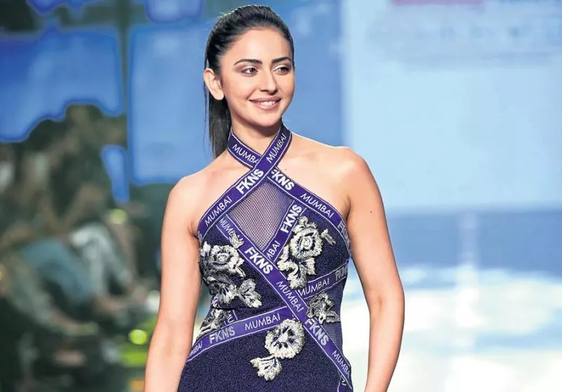 Rakul Preet Singh to romance Arjun Kapoor  - Sakshi