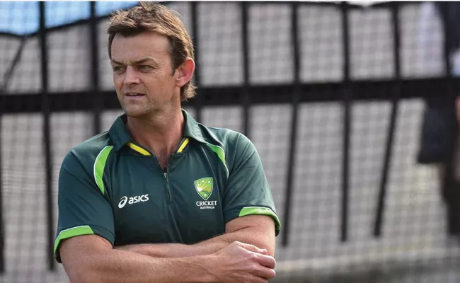 Adam Gilchrist Says Harbhajan And Muttiah Were Toughest Bowlers - Sakshi