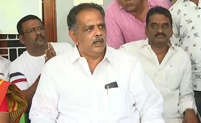 Boppana Bhava Kumar Fires On Gadde Rammohan In Vijayawada - Sakshi