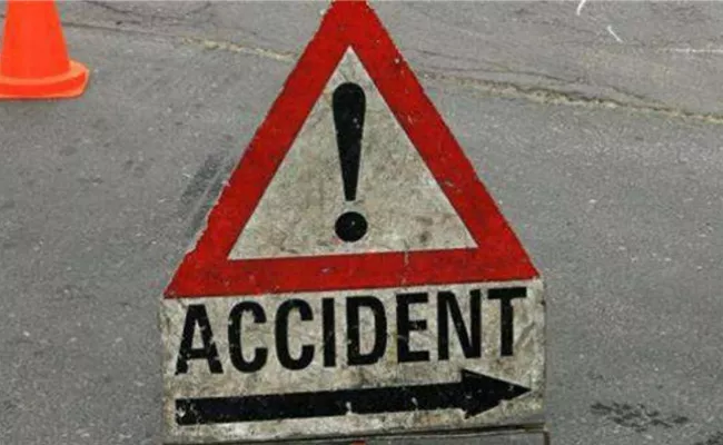 Road Accident in Kanigiri - Sakshi