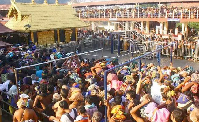 Heavy Rush At Sabarimala Temple Kerala - Sakshi