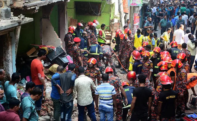 Seven Killed In Gas Explosion In Bangladesh - Sakshi