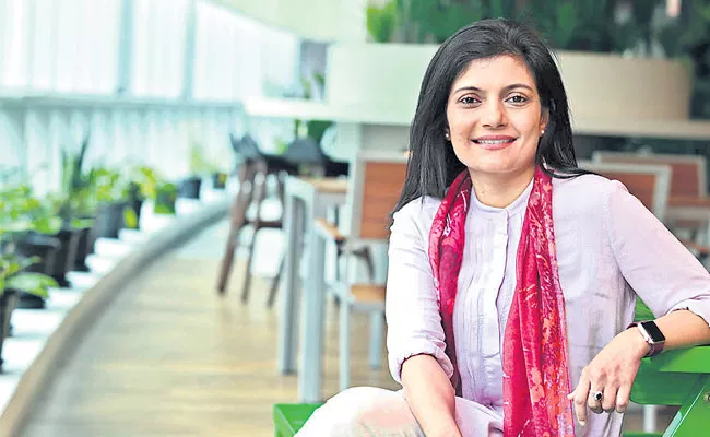 Sindhu Gangadharan Is first Woman To Head German Tech Giant  - Sakshi