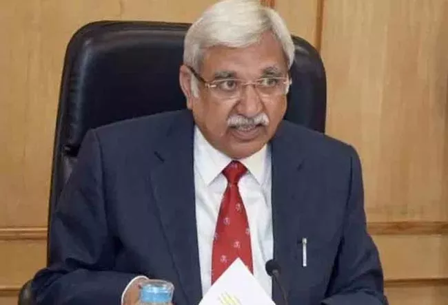 CEC Sunil Arora announce schedule for Jharkhand assembly elections - Sakshi