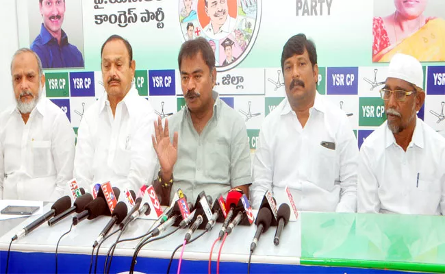 Raghurami Reddy Says TDP In Kadapa Was Completely Empty - Sakshi