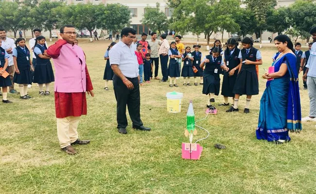 ISRO Held Demonstration At Karimnagar Engineering College - Sakshi