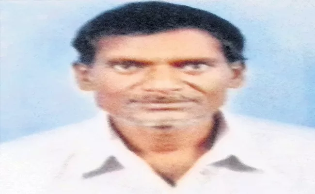 Farmer Committed Suicide At Vikarabad District For Passbook - Sakshi