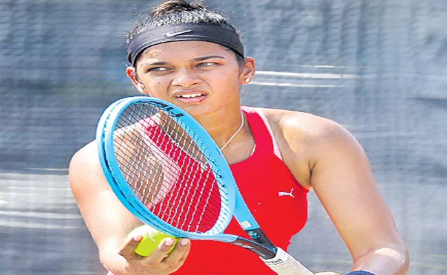 Four Telangana Women Players In India Tennis Team - Sakshi