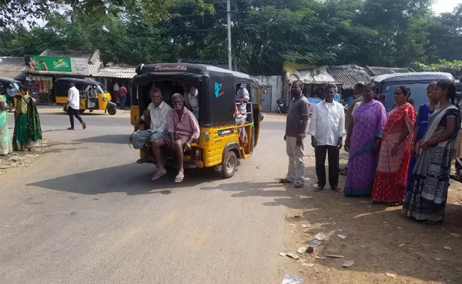 No Rtc Bus Facility In Villages - Sakshi