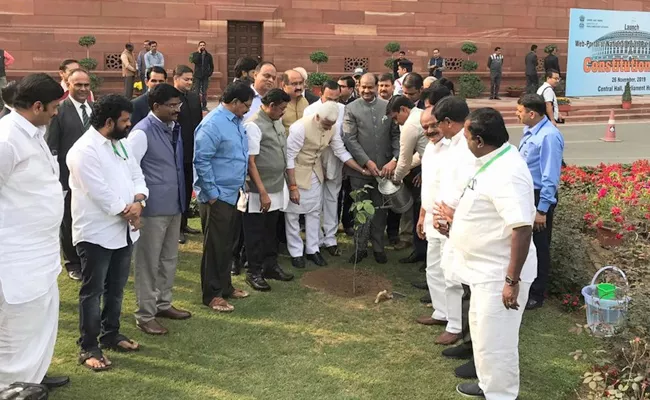 Speaker Om Birla Plant Sapling In Parliament - Sakshi