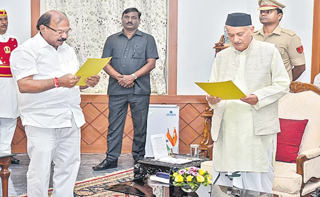 Kalidas Kolambkar as Protem Speaker - Sakshi