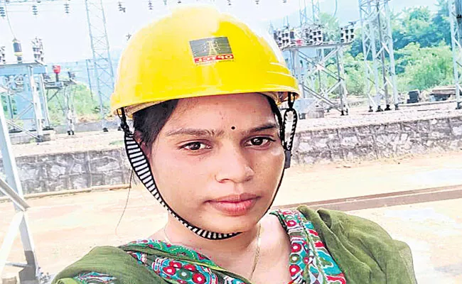 Odisha Girl Battles Poverty  Ridicule To Become Queen of Transmission Tower - Sakshi