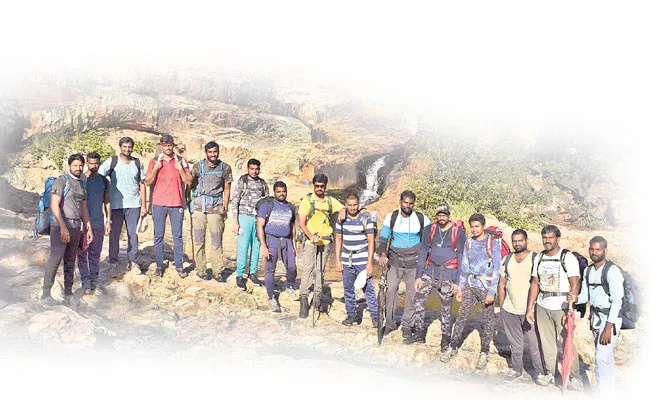 Great Feeling To Walk Into A Forest and stay for A Week Says Abhinay Reddy - Sakshi