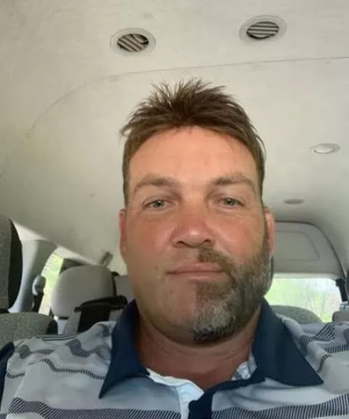 Jacques Kallis Shaved Exactly Half Of His Beard - Sakshi